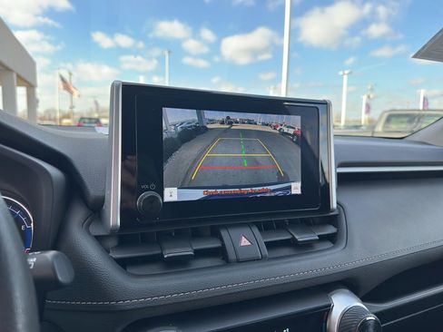 Used 2024 Toyota RAV4 XLE image 19