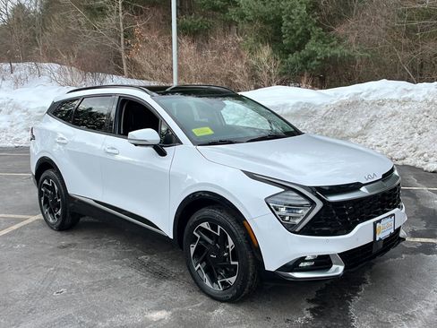 Used 2023 Kia Sportage SX image 7