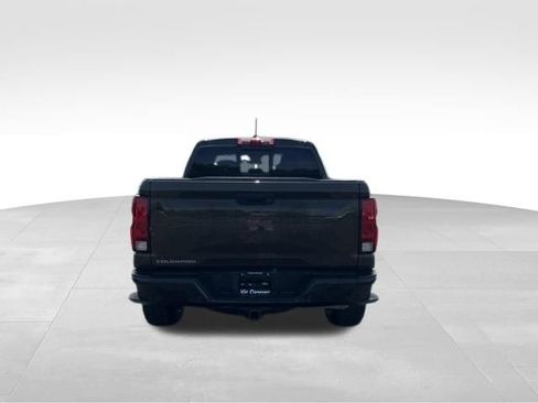 Used 2024 Chevrolet Colorado Trail Boss w/ Technology Package AWD/4WD image 4