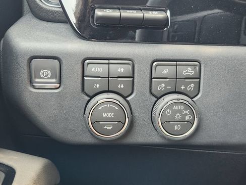 New 2026 Chevrolet Silverado 2500 ZR2 AWD/4WD image 23
