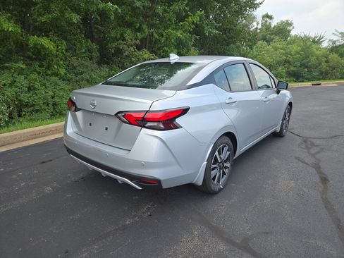 New 2025 Nissan Versa SV w/ Trunk Package image 3