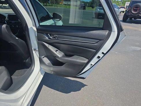 Used 2019 Honda Accord Sport image 44