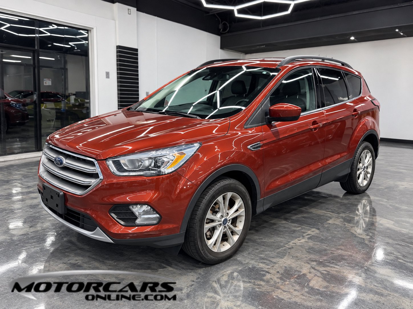 Used 2019 Ford Escape SEL w/ Ford Safe & Smart Package AWD/4WD image 1