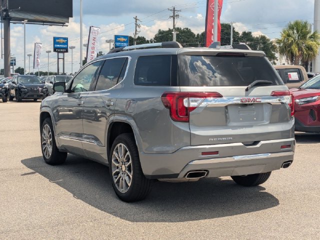 Used 2023 GMC Acadia Denali w/ Denali Technology Package FWD image 5