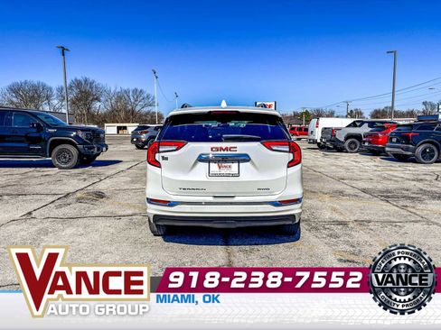 Used 2022 GMC Terrain Denali w/ Denali Premium Package image 6