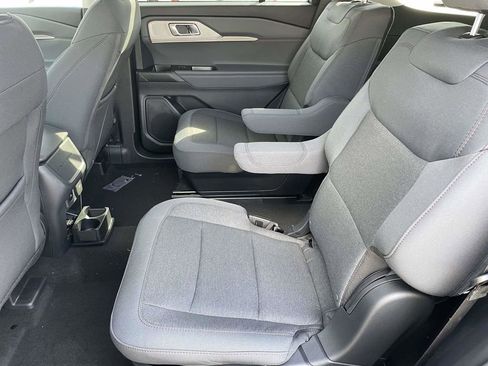 New 2026 Ford Explorer Active RWD image 11