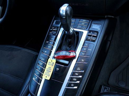 Used 2017 Porsche Macan GTS image 25