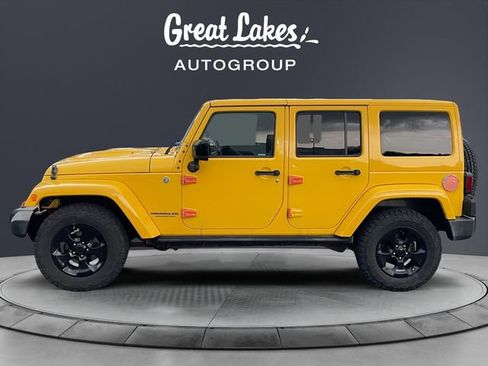 Used 2015 Jeep Wrangler Unlimited Sahara AWD/4WD image 2