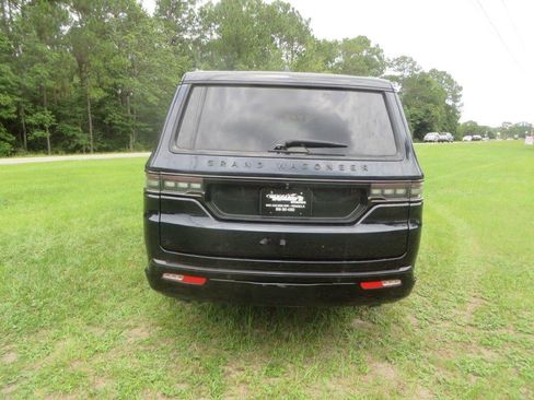 Used 2024 Jeep Grand Wagoneer L Series II w/ Quick Order Packagew 28T AWD/4WD image 7