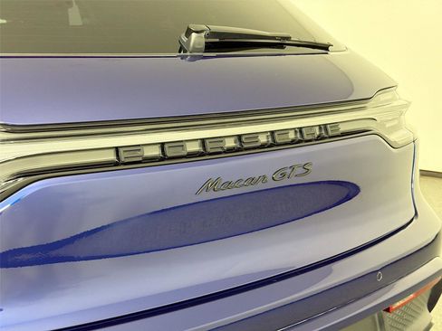 Certified 2023 Porsche Macan GTS AWD/4WD image 17