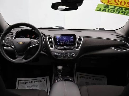 Used 2023 Chevrolet Malibu LT FWD image 18