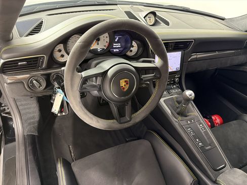 Certified 2019 Porsche 911 GT3 RWD image 28