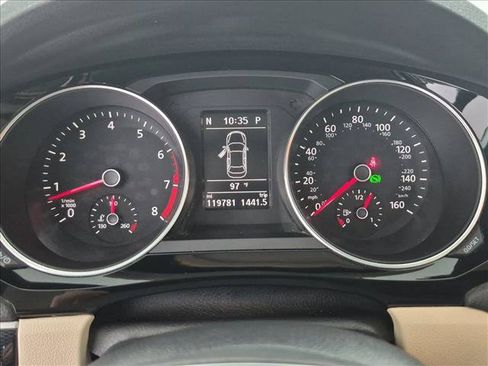 Used 2017 Volkswagen Jetta SEL FWD image 11