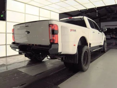 Used 2023 Ford F450 Lariat w/ Tow Technology Package AWD/4WD image 2