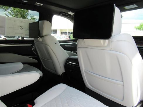 New 2026 Cadillac Escalade ESV Platinum Sport w/ LPO, ONYX Package AWD/4WD image 14