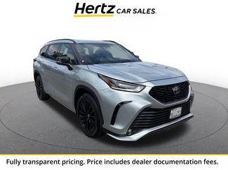 Used 2024 Toyota Highlander XSE FWD video 1
