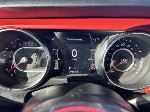 Used 2021 Jeep Wrangler Unlimited Rubicon AWD/4WD image 12