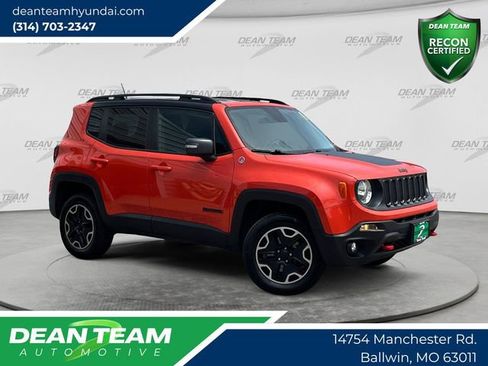 Used 2016 Jeep Renegade Trailhawk w/ Cold Weather Group AWD/4WD image 1