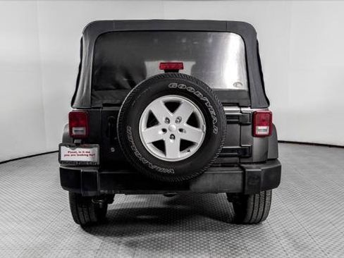 Used 2017 Jeep Wrangler Unlimited Sport w/ Quick Order Package 23S AWD/4WD image 7