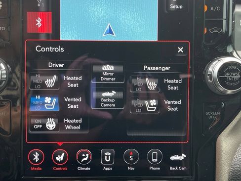 Used 2020 RAM 1500 Laramie AWD/4WD image 48