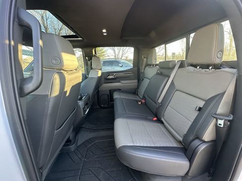Used 2023 Chevrolet Silverado 1500 ZR2 w/ Technology Package AWD/4WD image 23