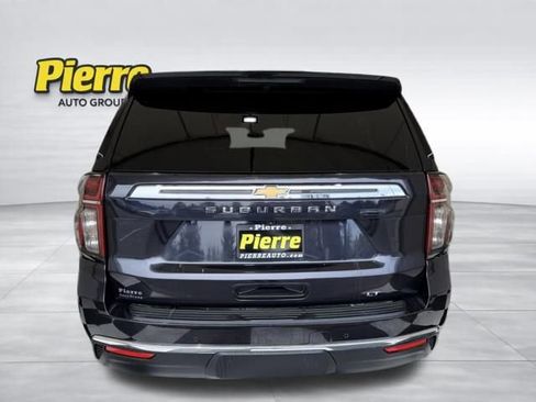 Used 2024 Chevrolet Suburban LT AWD/4WD image 3