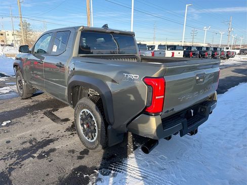New 2025 Toyota Tacoma TRD Off-Road image 6