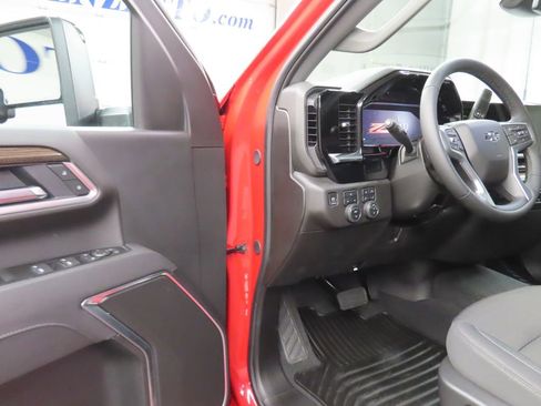 Used 2025 Chevrolet Silverado 2500 LT w/ Trail Boss Package AWD/4WD image 66