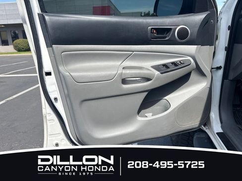 Used 2013 Toyota Tacoma 4x4 Double Cab w/ SR5 Pkg image 15