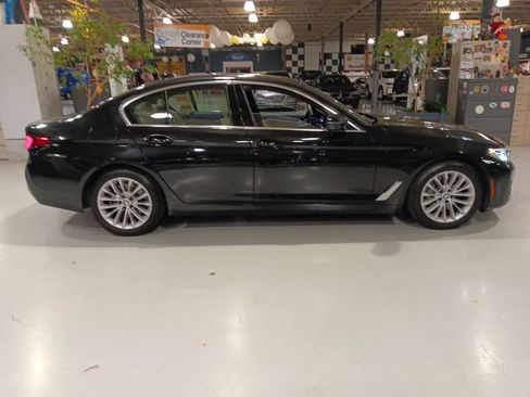 Certified 2023 BMW 530i xDrive w/ Convenience Package AWD/4WD image 10