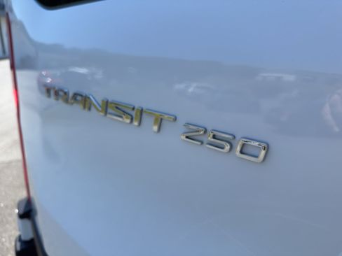 Used 2025 Ford Transit 250 Low Roof w/ Exterior Upgrade Package RWD image 6