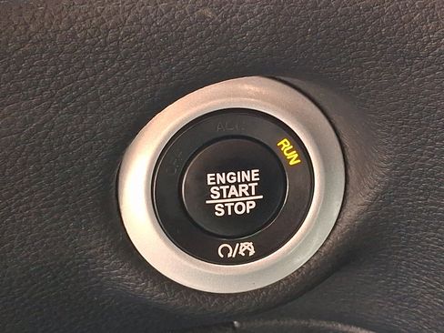 Certified 2023 Chrysler Pacifica Touring-L w/ Uconnect Theater Family Group AWD/4WD image 24