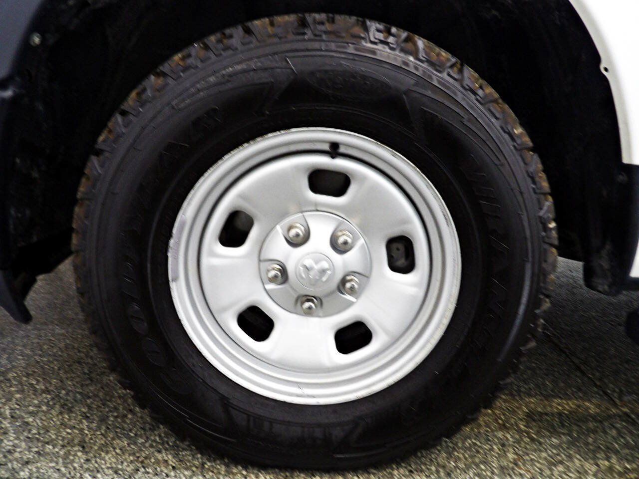 Used 2016 RAM 1500 Tradesman w/ Protection Group AWD/4WD image 17