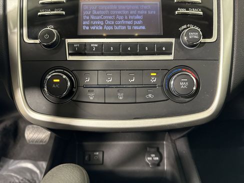 Used 2016 Nissan Altima 2.5 S w/ Power Driver Seat Package image 8