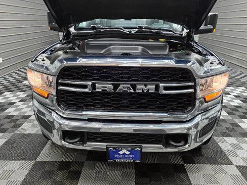 Used 2021 RAM 5500 Tradesman RWD image 36