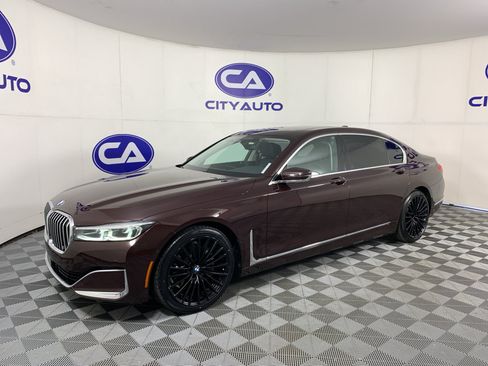 Used 2020 BMW 740i RWD image 7