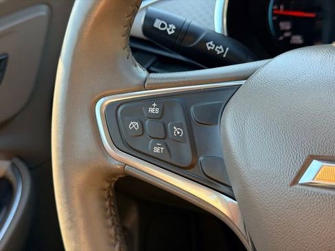 Used 2016 Chevrolet Malibu LT image 9