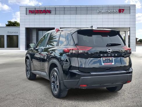 Certified 2025 Nissan Rogue SV FWD image 4