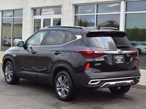 Used 2021 Kia Seltos S AWD/4WD image 7