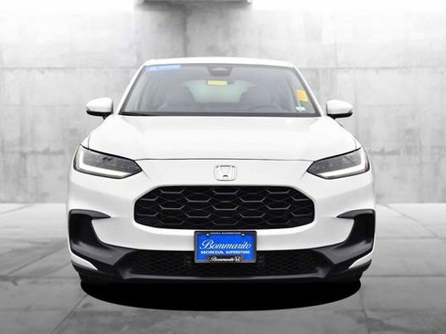 Used 2023 Honda HR-V LX image 4