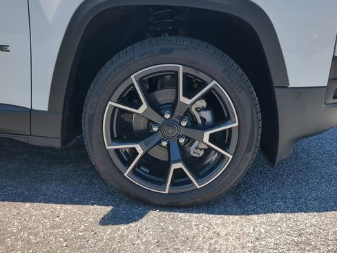 New 2026 Jeep Cherokee Overland AWD/4WD image 9