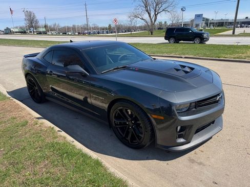 Used 2013 Chevrolet Camaro ZL1 RWD image 7