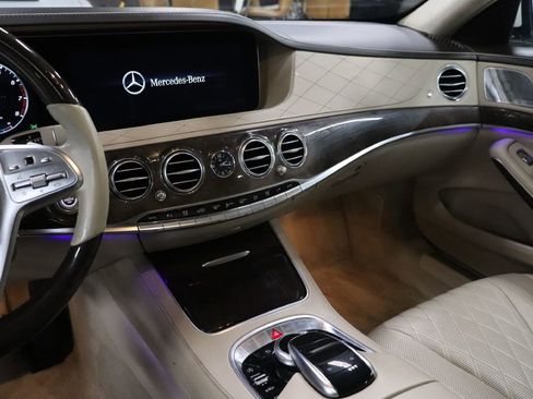 Used 2019 Mercedes-Benz S 560 4MATIC Sedan image 30