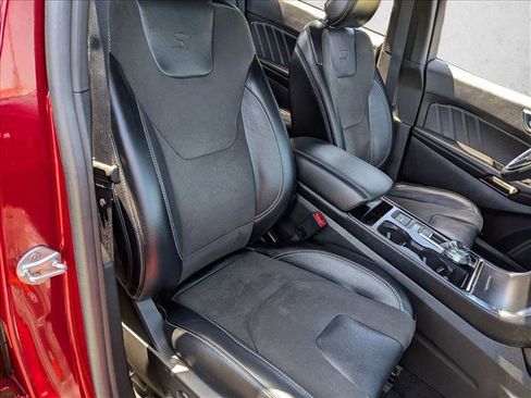 Used 2019 Ford Edge ST w/ Equipment Group 401A AWD/4WD image 21