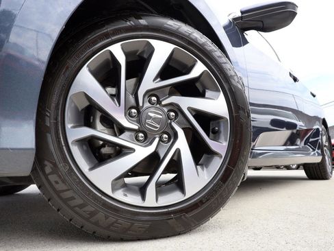 Used 2017 Honda Civic EX image 24