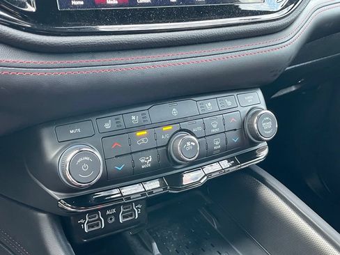 Used 2026 Dodge Durango GT AWD/4WD image 11