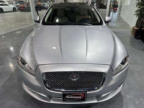 Used 2013 Jaguar XJ AWD image 21