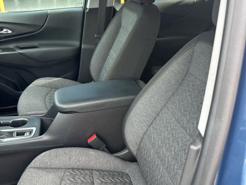 Used 2024 Chevrolet Equinox LT w/ LPO, Floor Liner Package FWD image 18