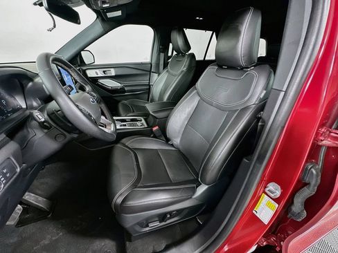 Used 2022 Ford Explorer ST w/ Equipment Group 401A AWD/4WD image 21