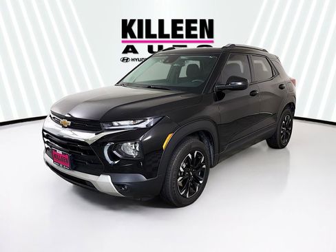 Used 2021 Chevrolet TrailBlazer LT AWD/4WD image 3